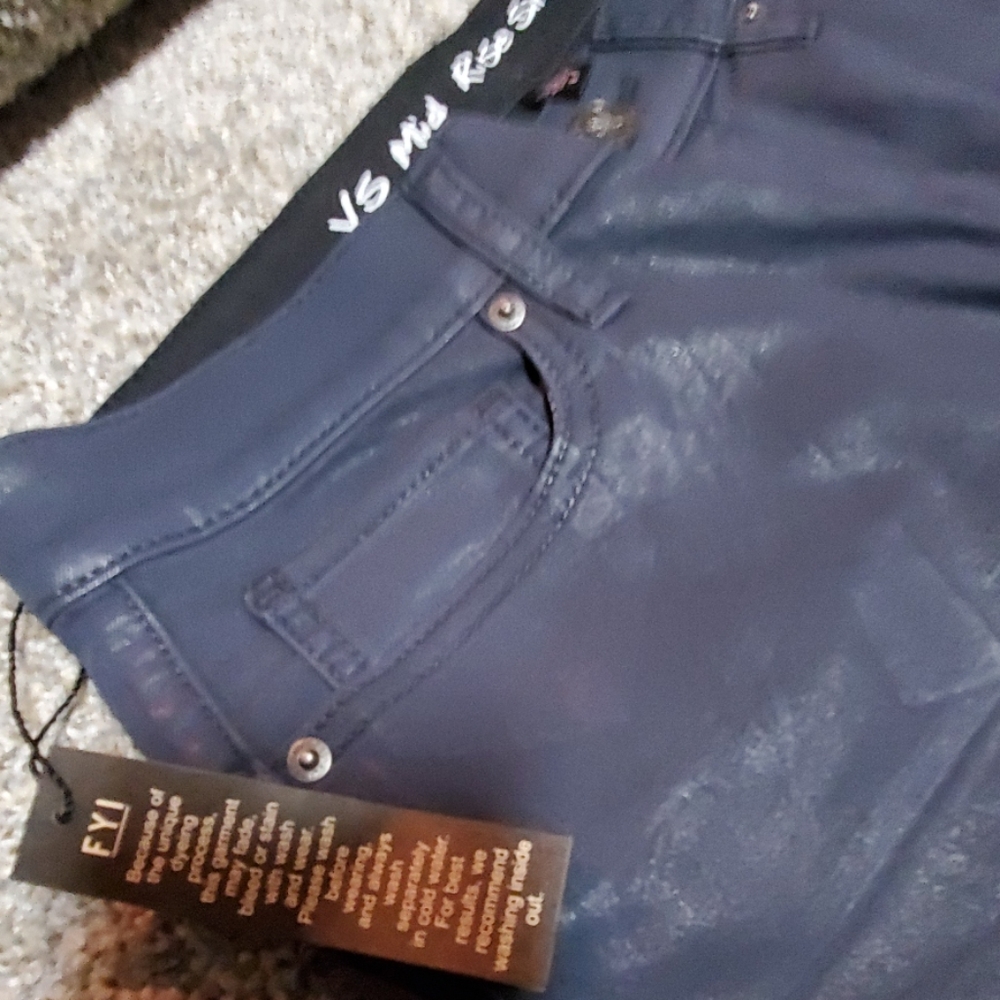 Faux leather jean - Picture 3 of 5